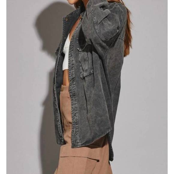 NEW MUSTARD SEED rayne shacket in washed black - Picture 2 of 3